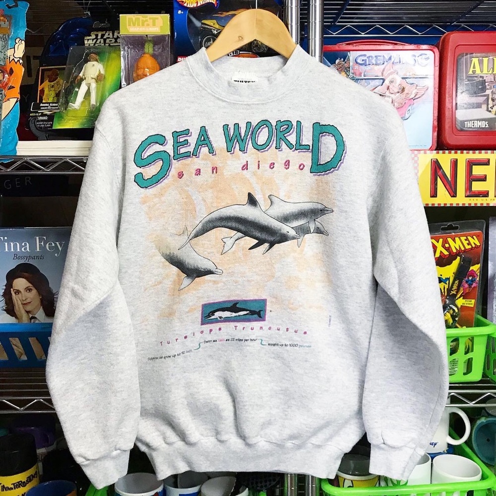 Vtg Sea World Dolphins Facts Crewneck Sweater
